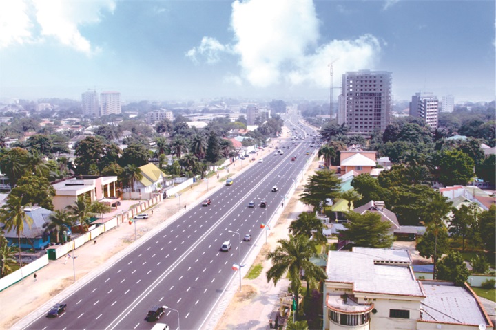 刚果（金）金沙萨市道路维修工程