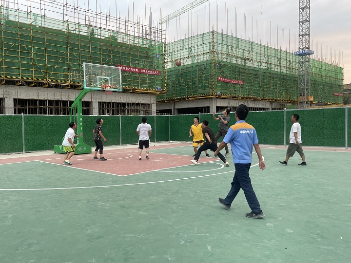 我为群众办实事：欧美医药产业园项目职工篮球场投入使用