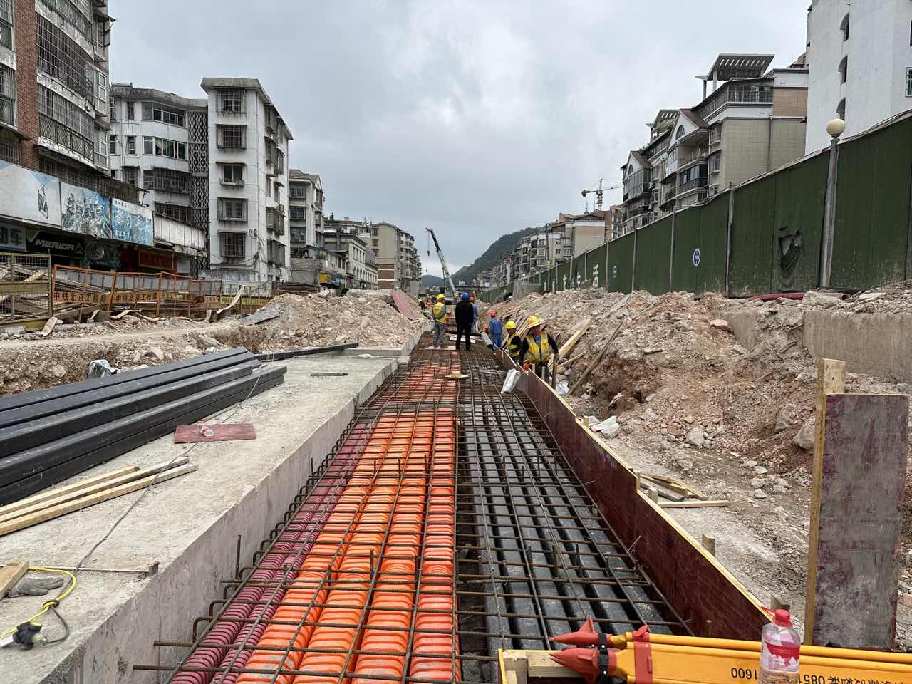 贵阳市花溪区清溪路至花冠路节点改造管线迁改工程