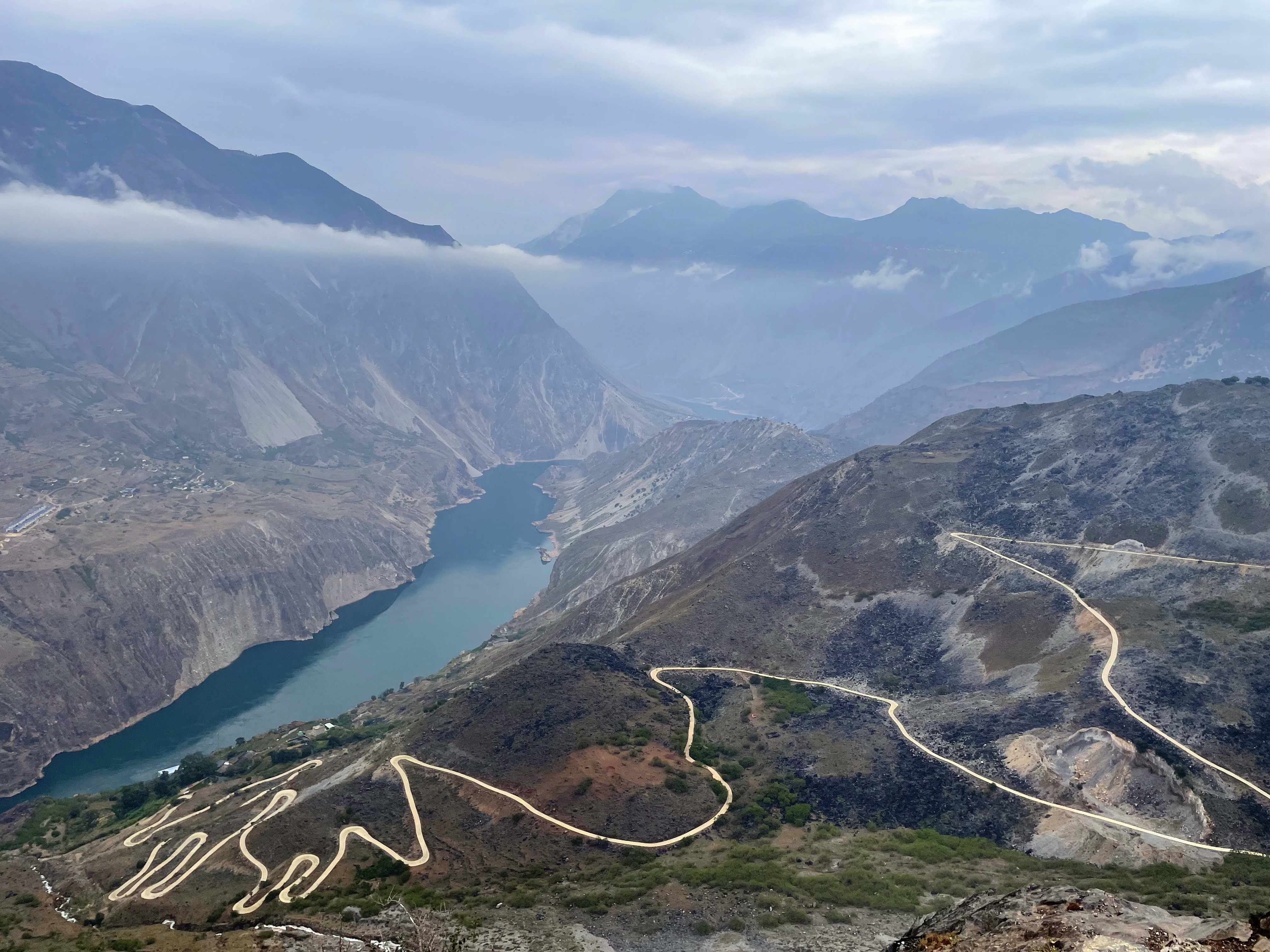 乌东德翻坝转运设施建设工程临时及部分永久用电（EPC）项目